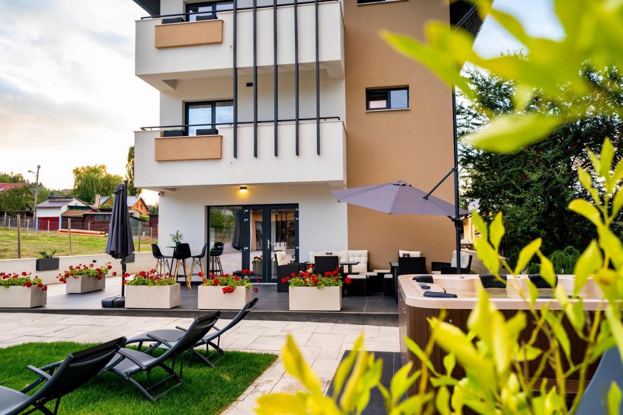 Velvet Home Vatra Dornei Buitenkant foto
